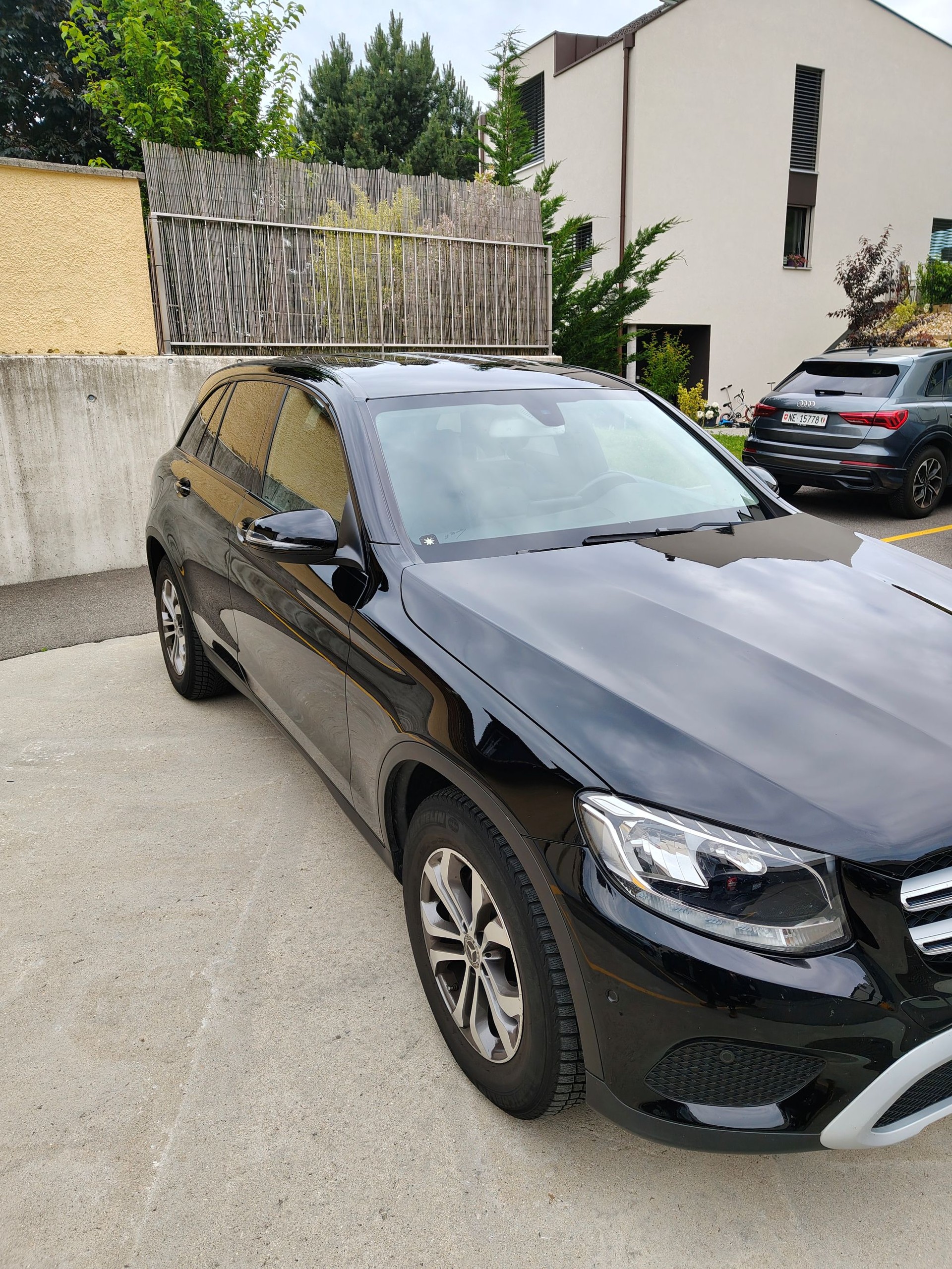 MERCEDES-BENZ GLC 250 d Exclusive 4m-image-1