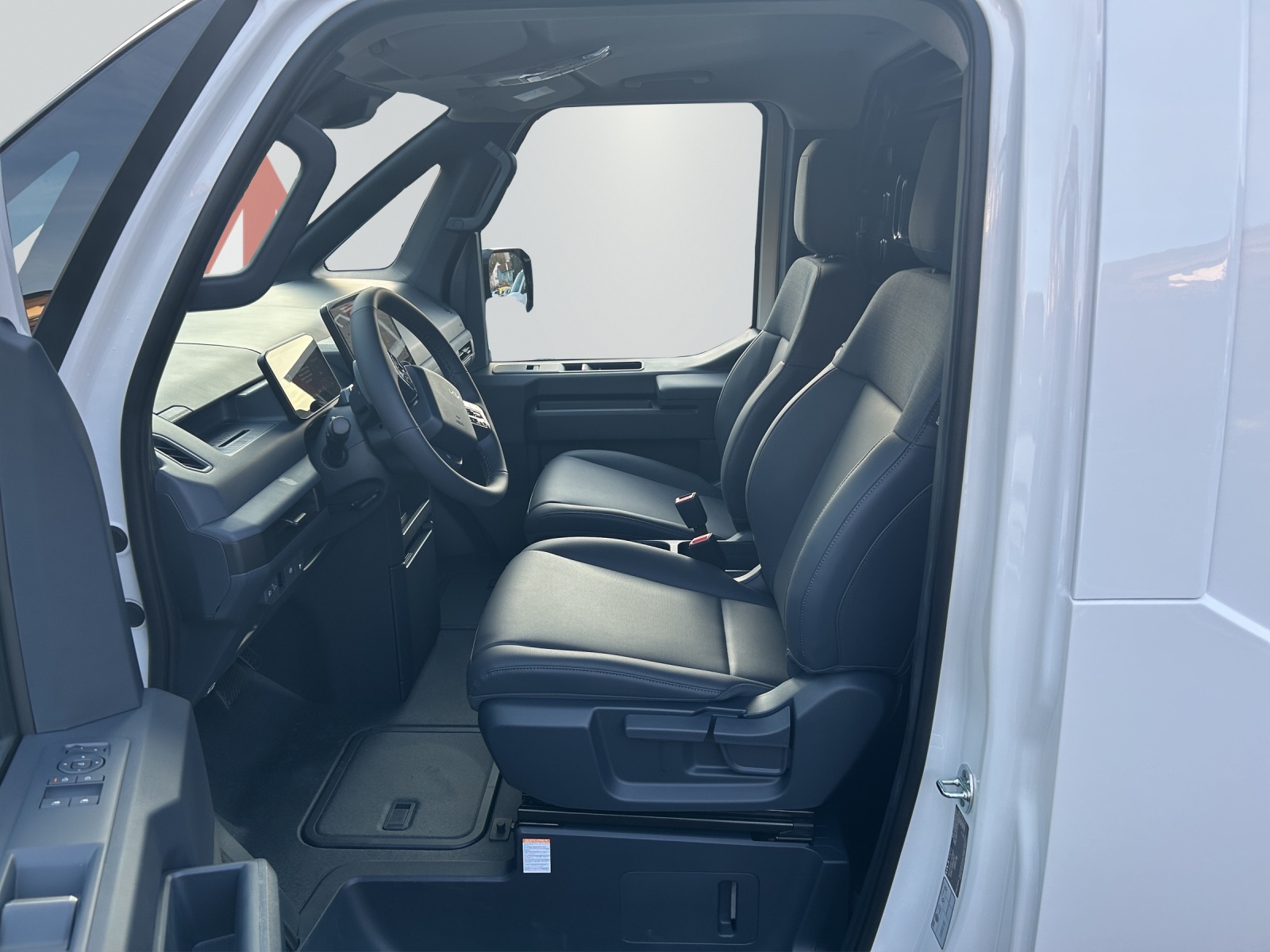 KIA PV5 Cargo 71.2 kWh Elite-image-10