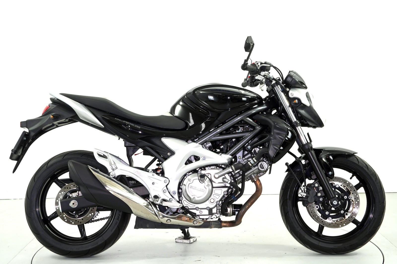 SUZUKI SFV 650 A Gladius-showroom-element-3