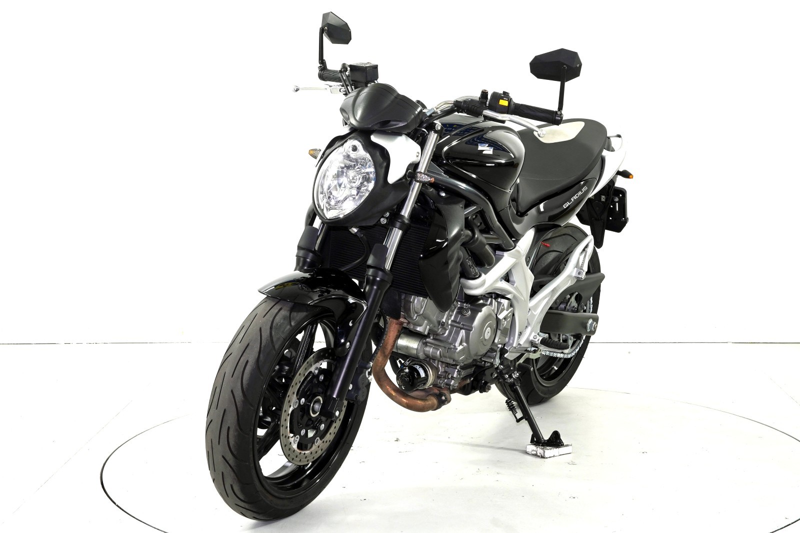 SUZUKI SFV 650 A Gladius-showroom-element-2
