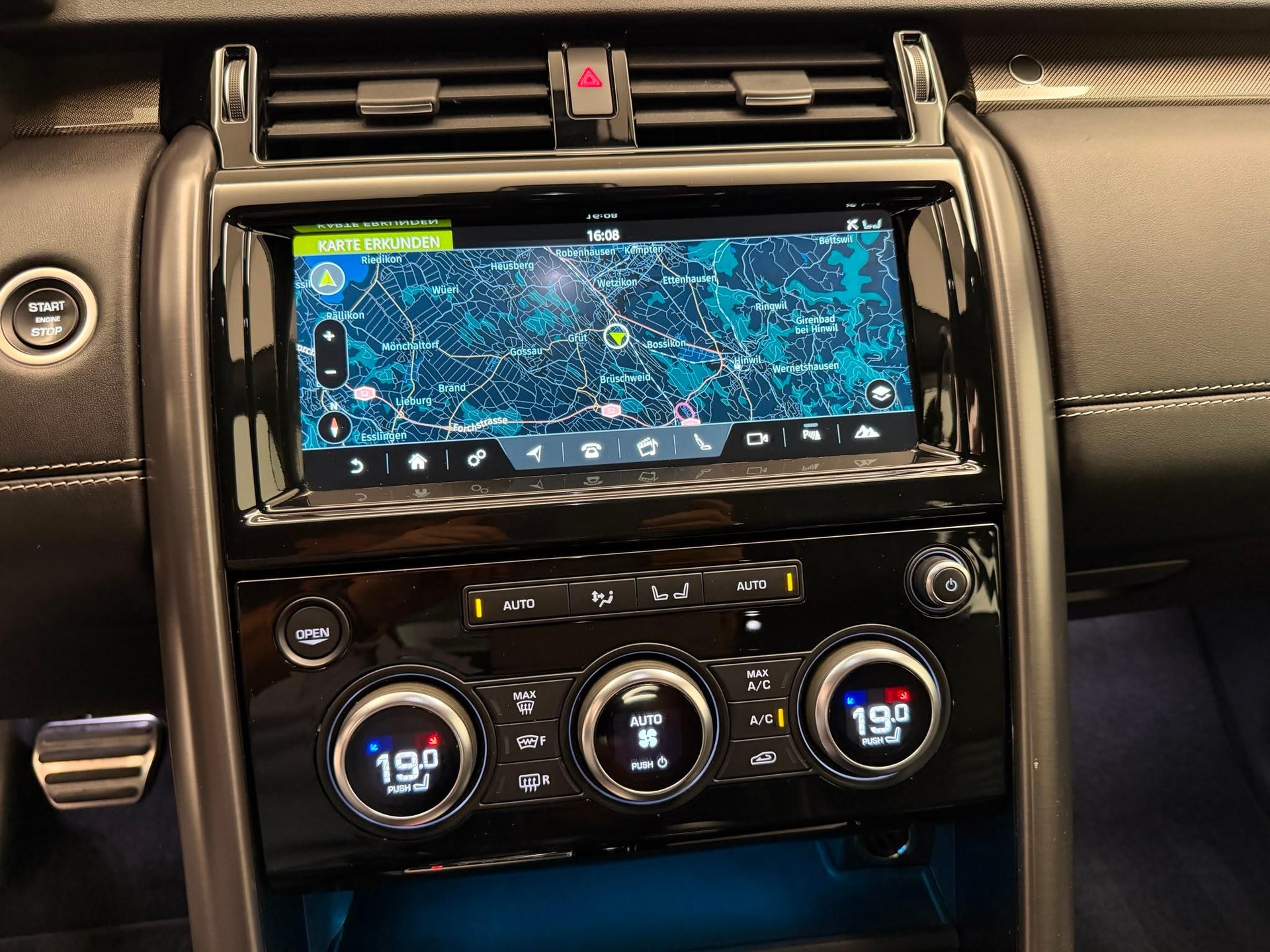 LAND ROVER Discovery 3.0 Si6 HSE Luxury-image-20
