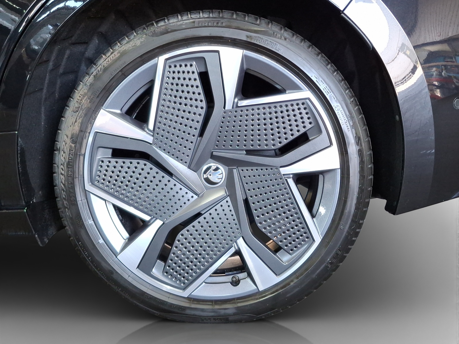 SKODA Enyaq Coupé RS iV 80 4x4-image-14