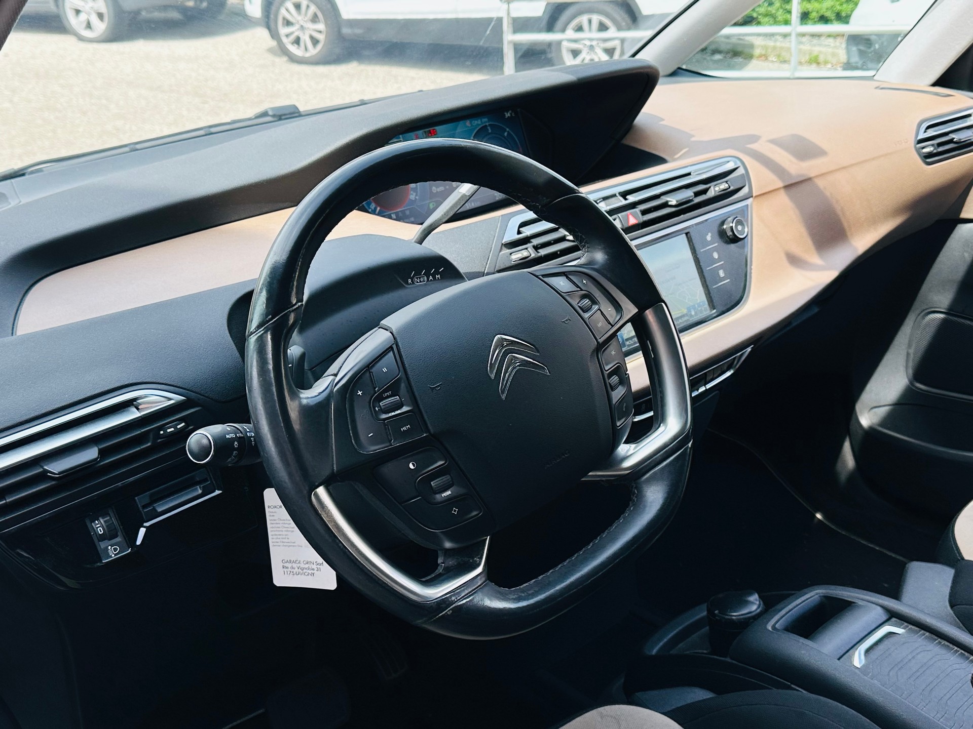 CITROEN Grand C4 Picasso 1.6 e-HDi Exclusive EGS6-image-8