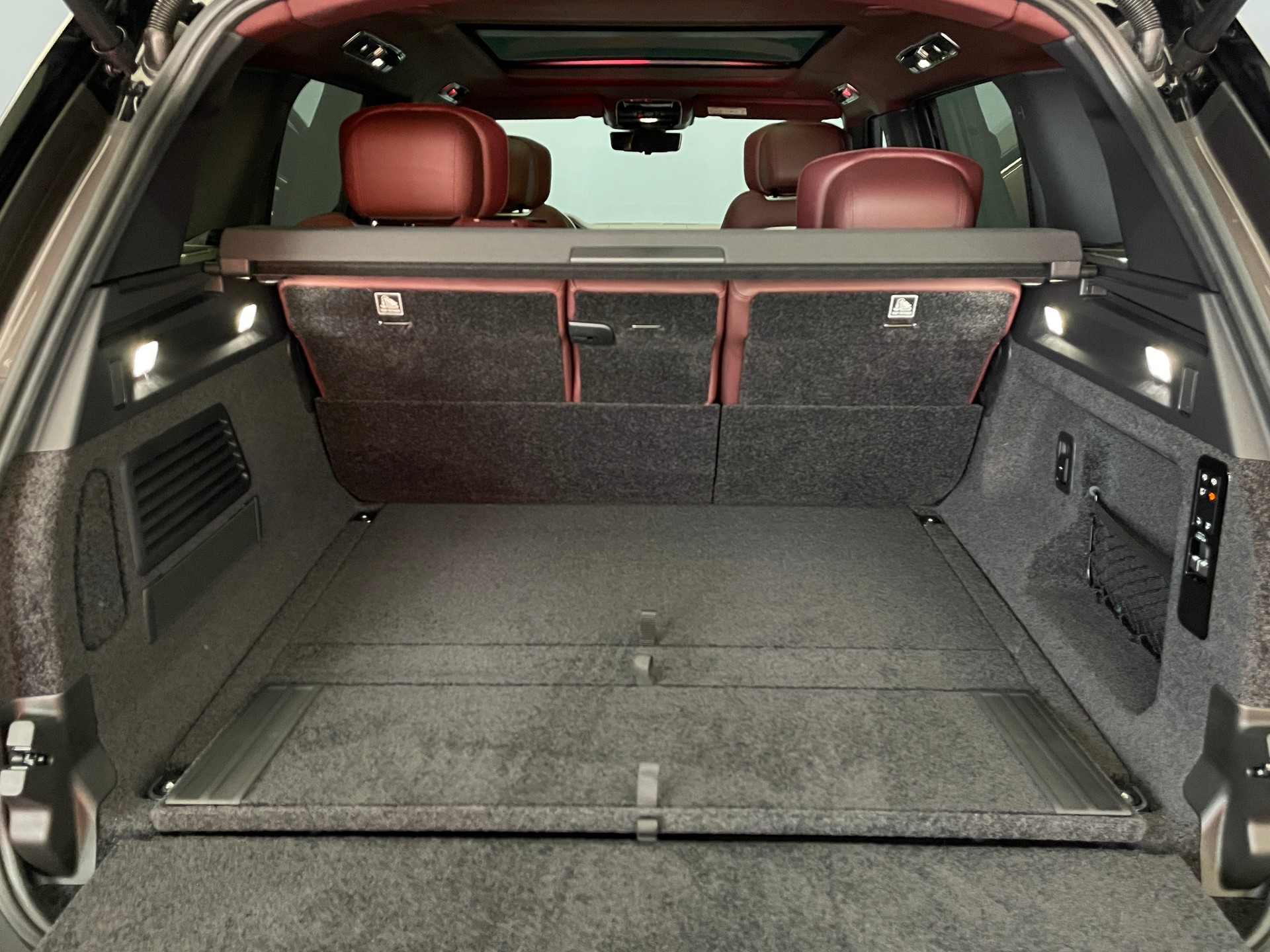LAND ROVER Range Rover 3.0 I6 P460e Autobiography LWB-image-11