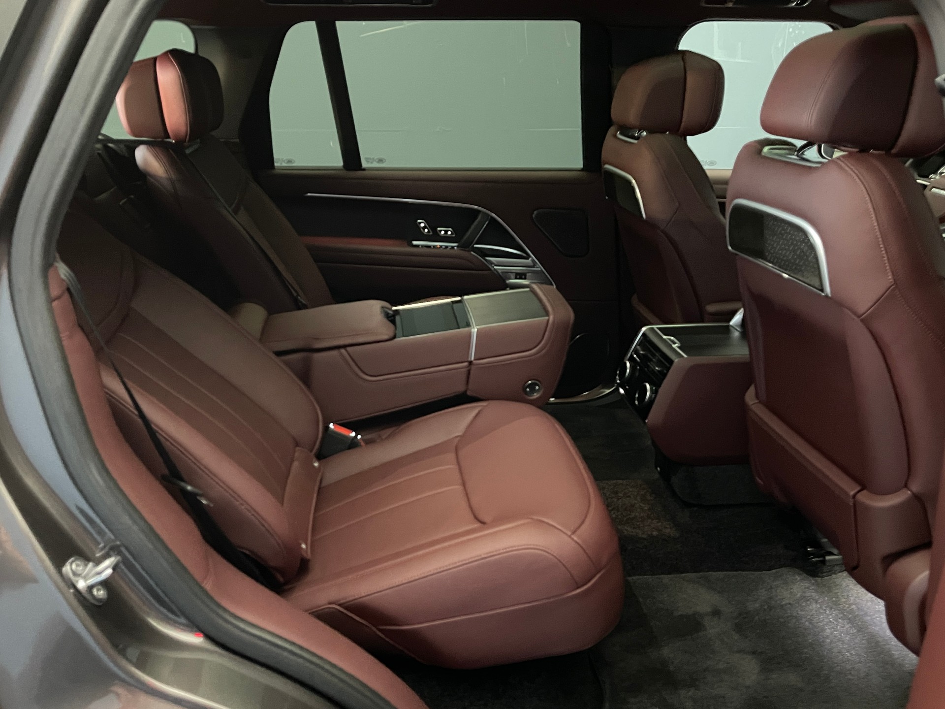 LAND ROVER Range Rover 3.0 I6 P460e Autobiography LWB-image-10