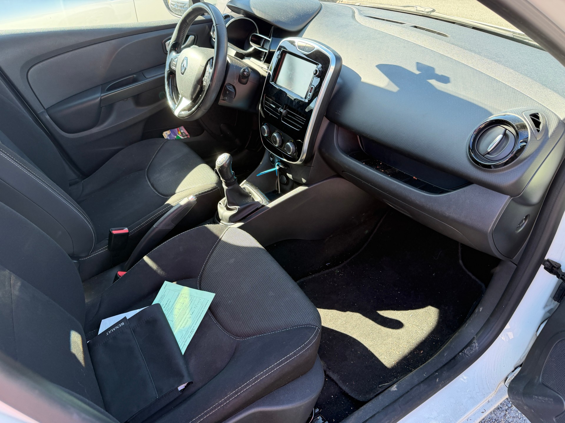 RENAULT Clio 0.9 12V Expression-image-6