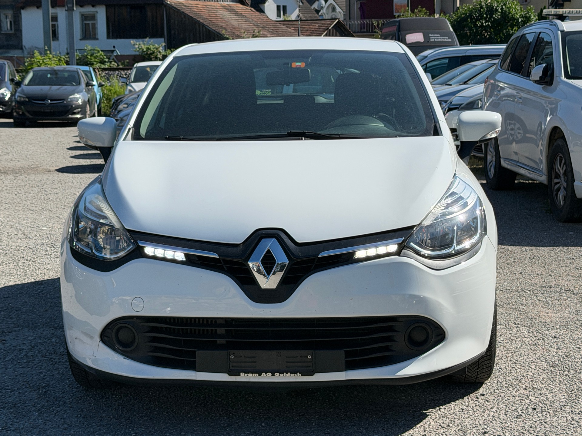 RENAULT Clio 0.9 12V Expression-image-0
