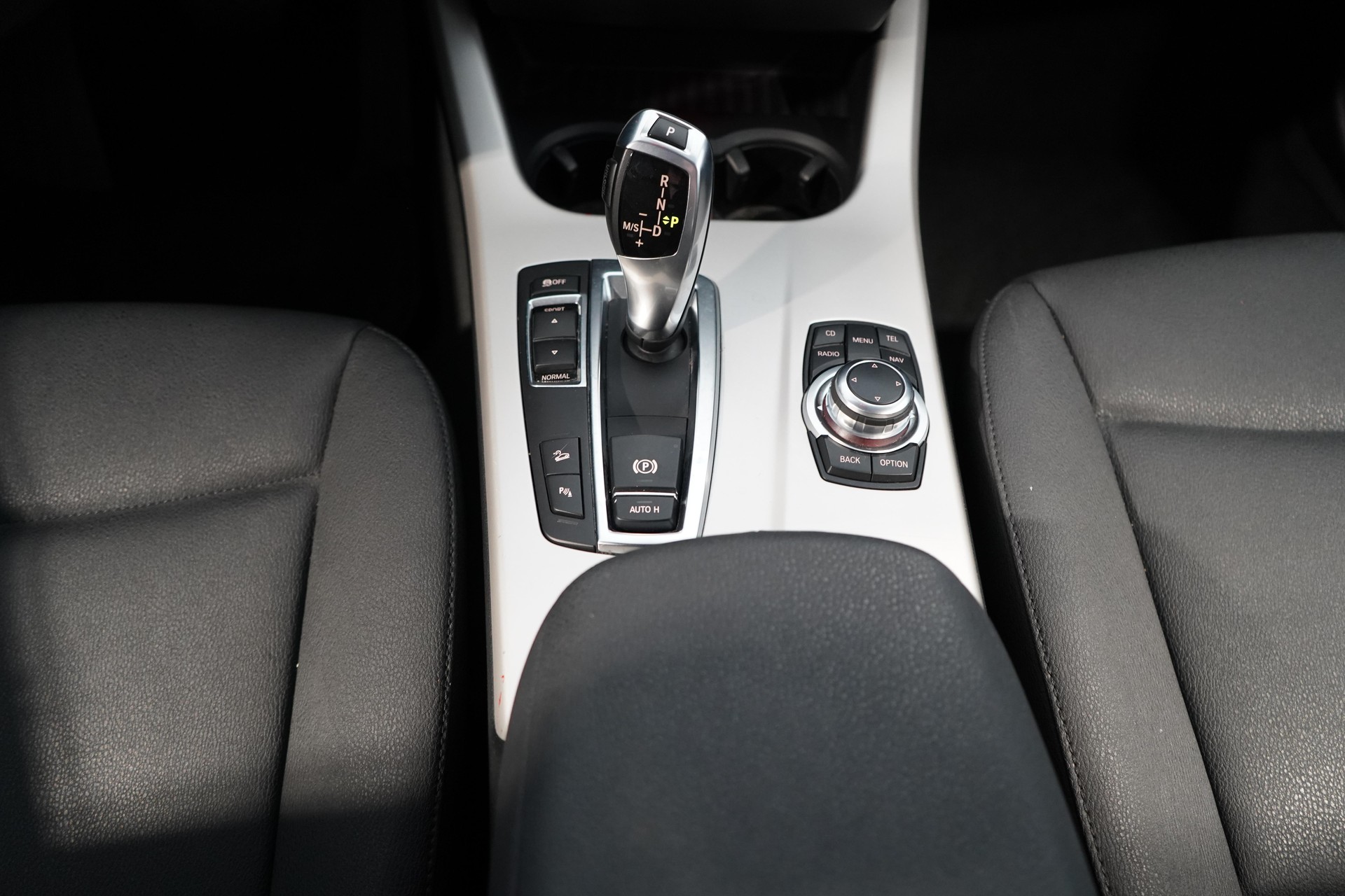 BMW X3 28i xDrive-image-10