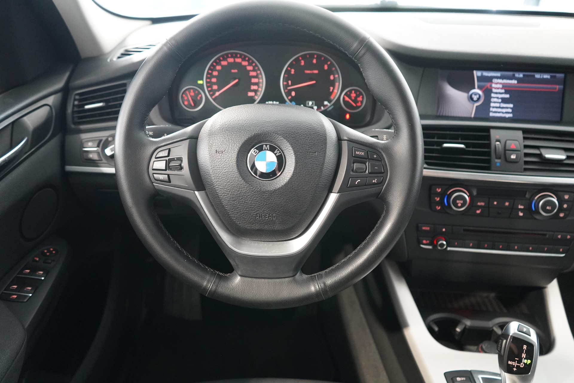 BMW X3 28i xDrive-image-6