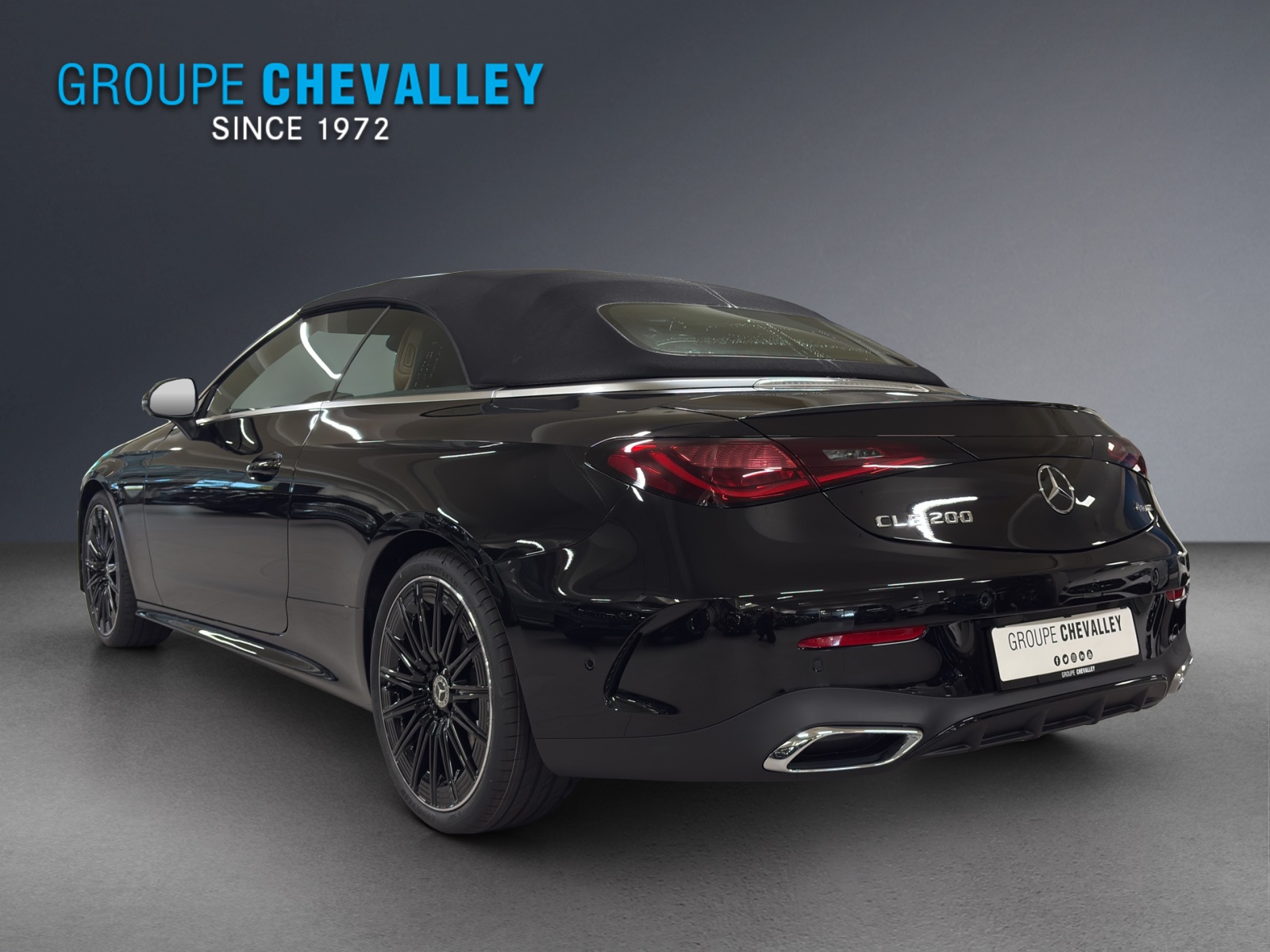 MERCEDES-BENZ CLE 200 4M Cabriolet-image-2