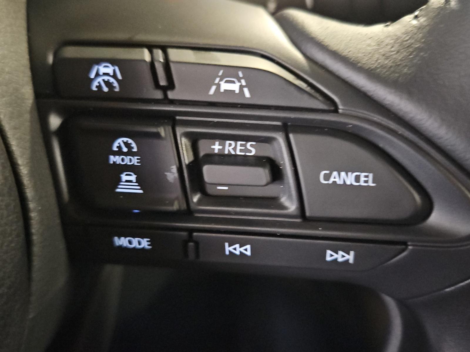 TOYOTA Yaris Cross 1.5 VVT-i HSD Trend AWD-i-image-11