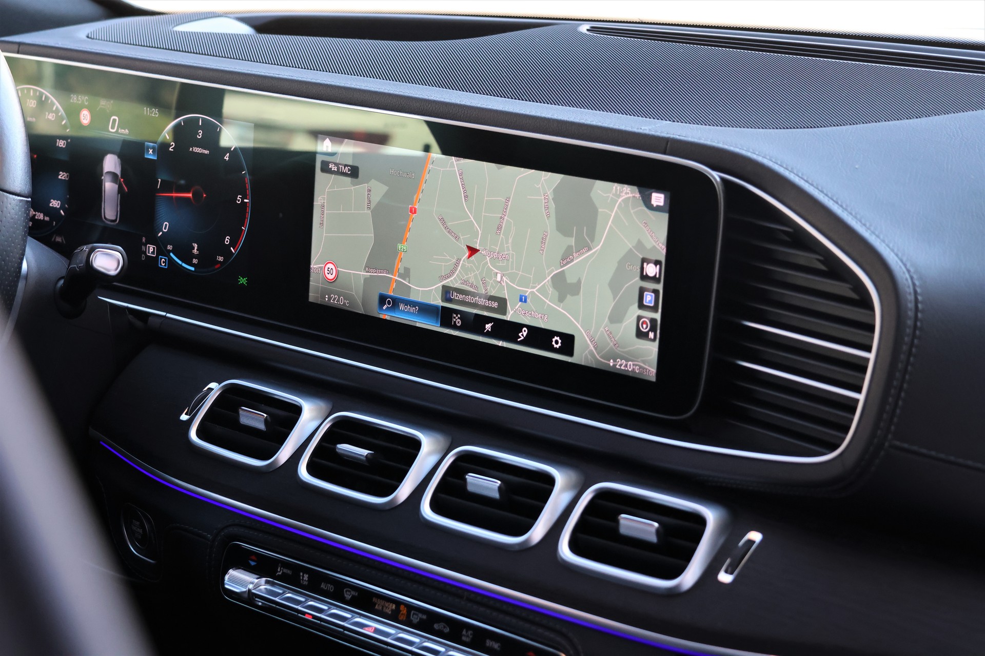 MERCEDES-BENZ GLE 300 d 4Matic AMG Line 9G-Tronic-image-18