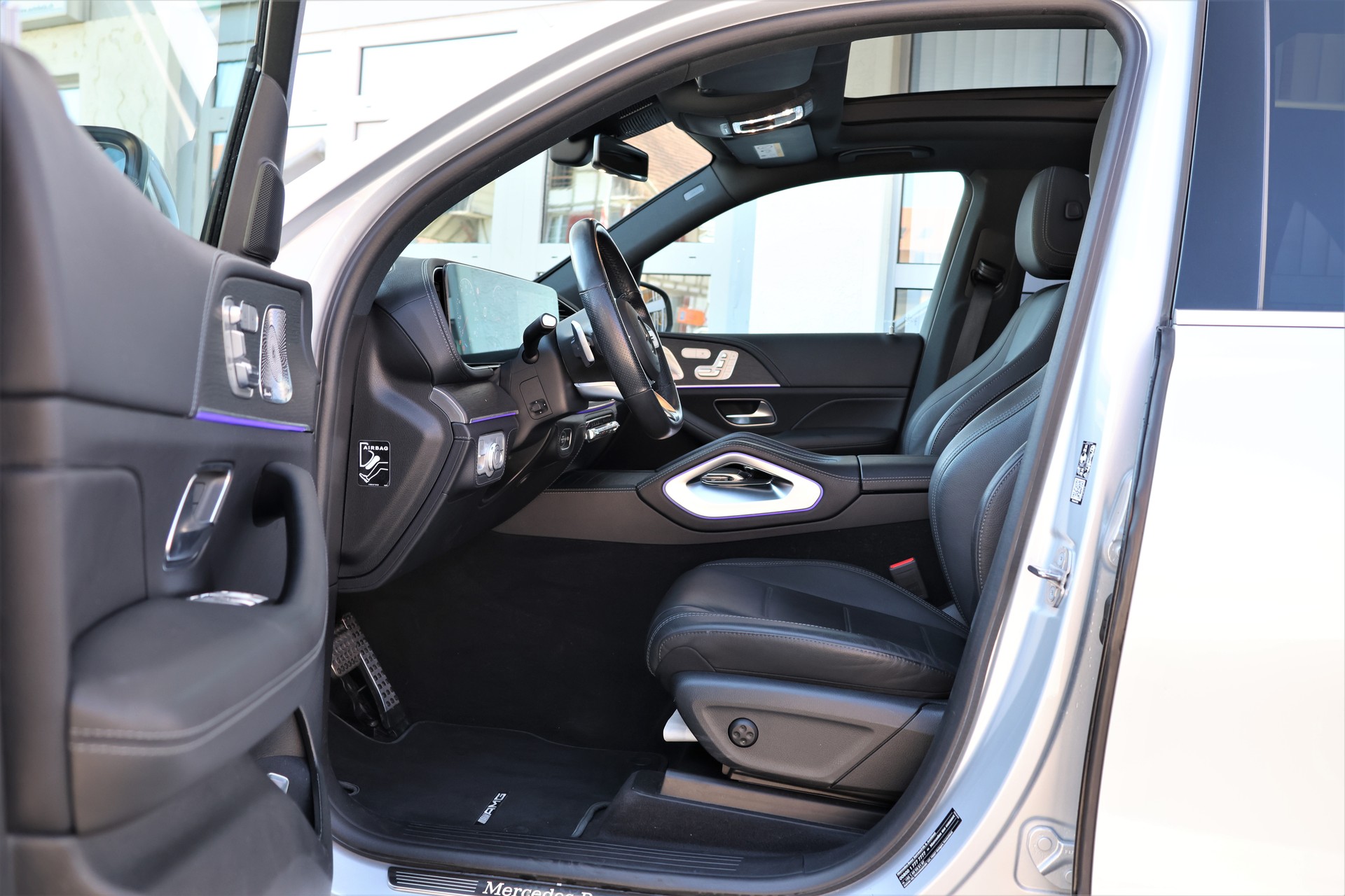 MERCEDES-BENZ GLE 300 d 4Matic AMG Line 9G-Tronic-image-8