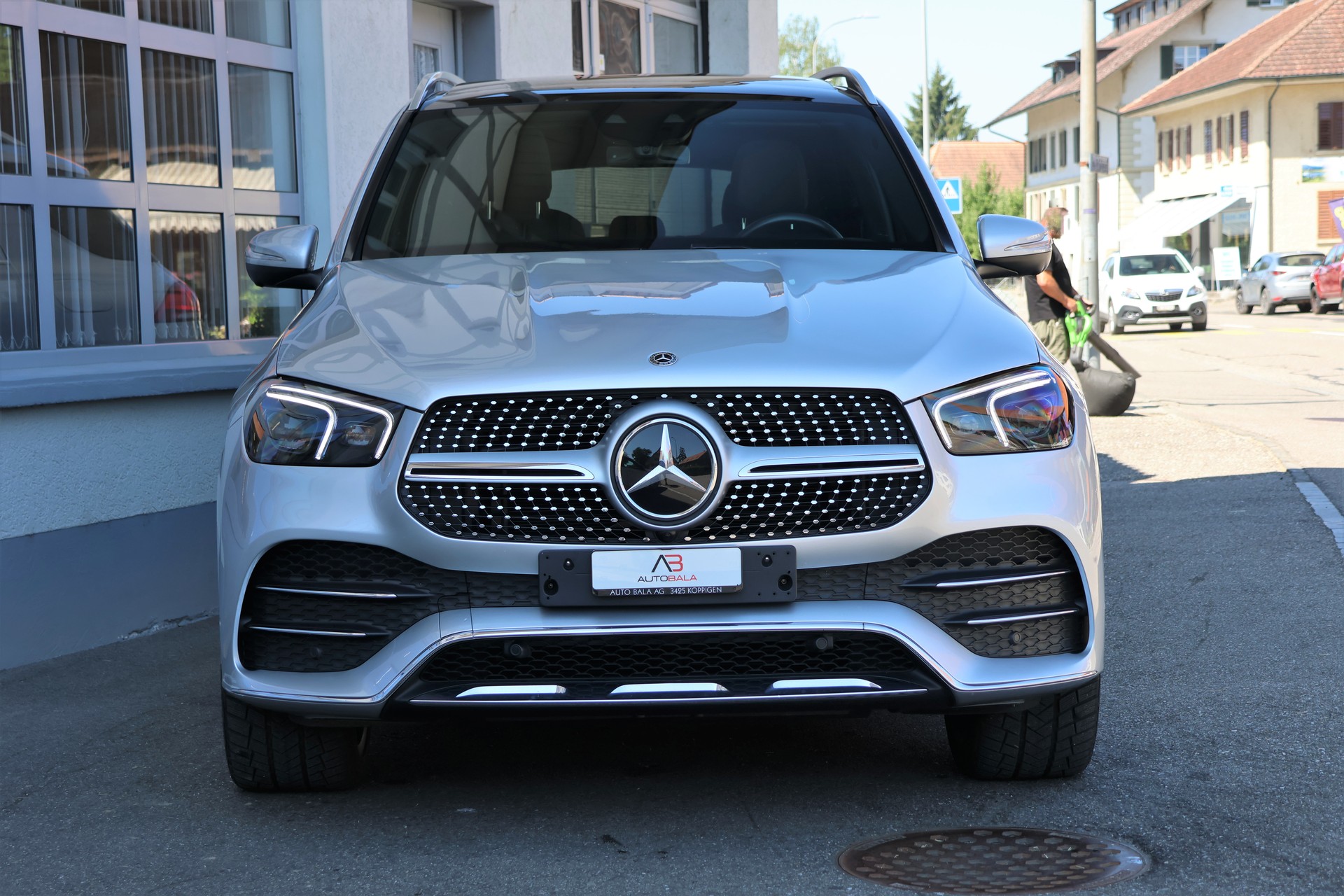 MERCEDES-BENZ GLE 300 d 4Matic AMG Line 9G-Tronic-image-1