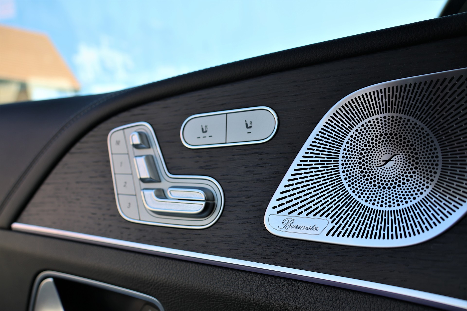 MERCEDES-BENZ GLE 300 d 4Matic AMG Line 9G-Tronic-image-11