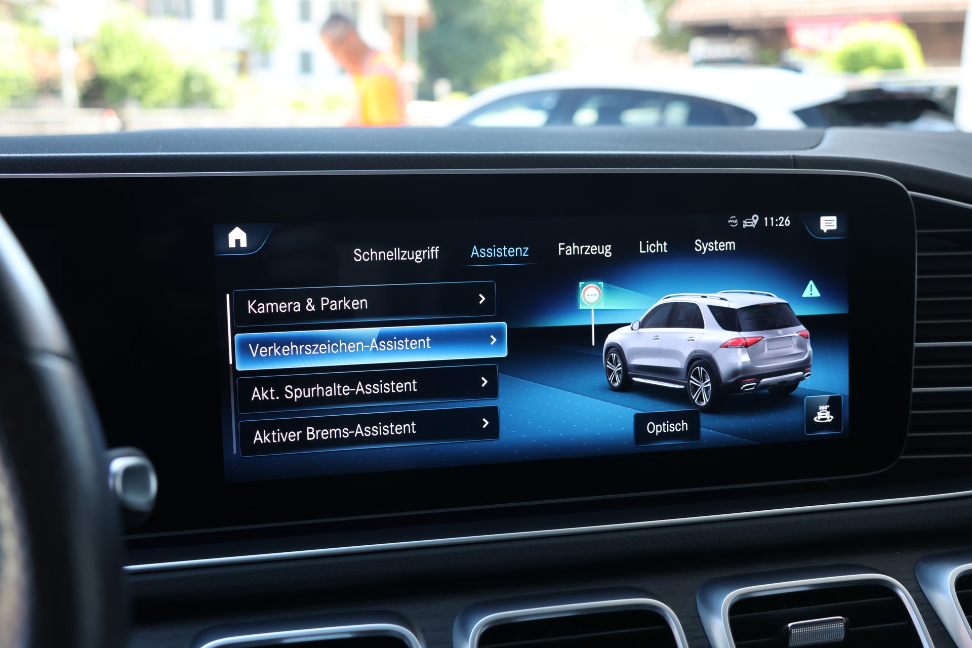 MERCEDES-BENZ GLE 300 d 4Matic AMG Line 9G-Tronic-image-22