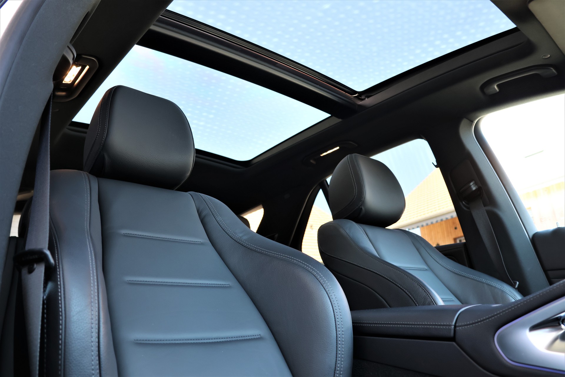 MERCEDES-BENZ GLE 300 d 4Matic AMG Line 9G-Tronic-image-20