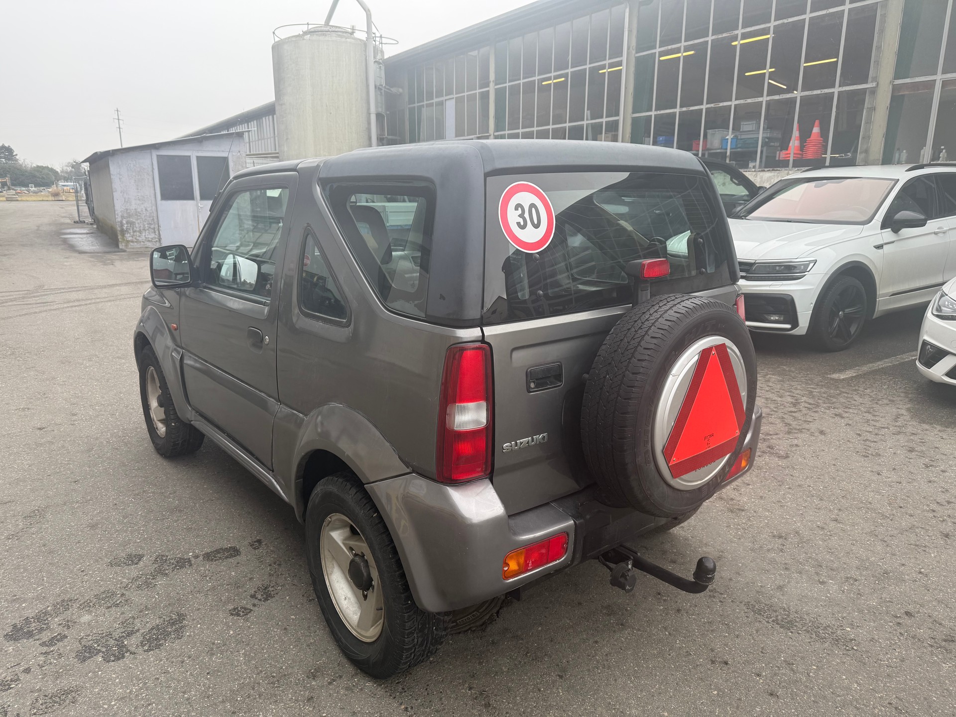 SUZUKI JIMNY-image-0