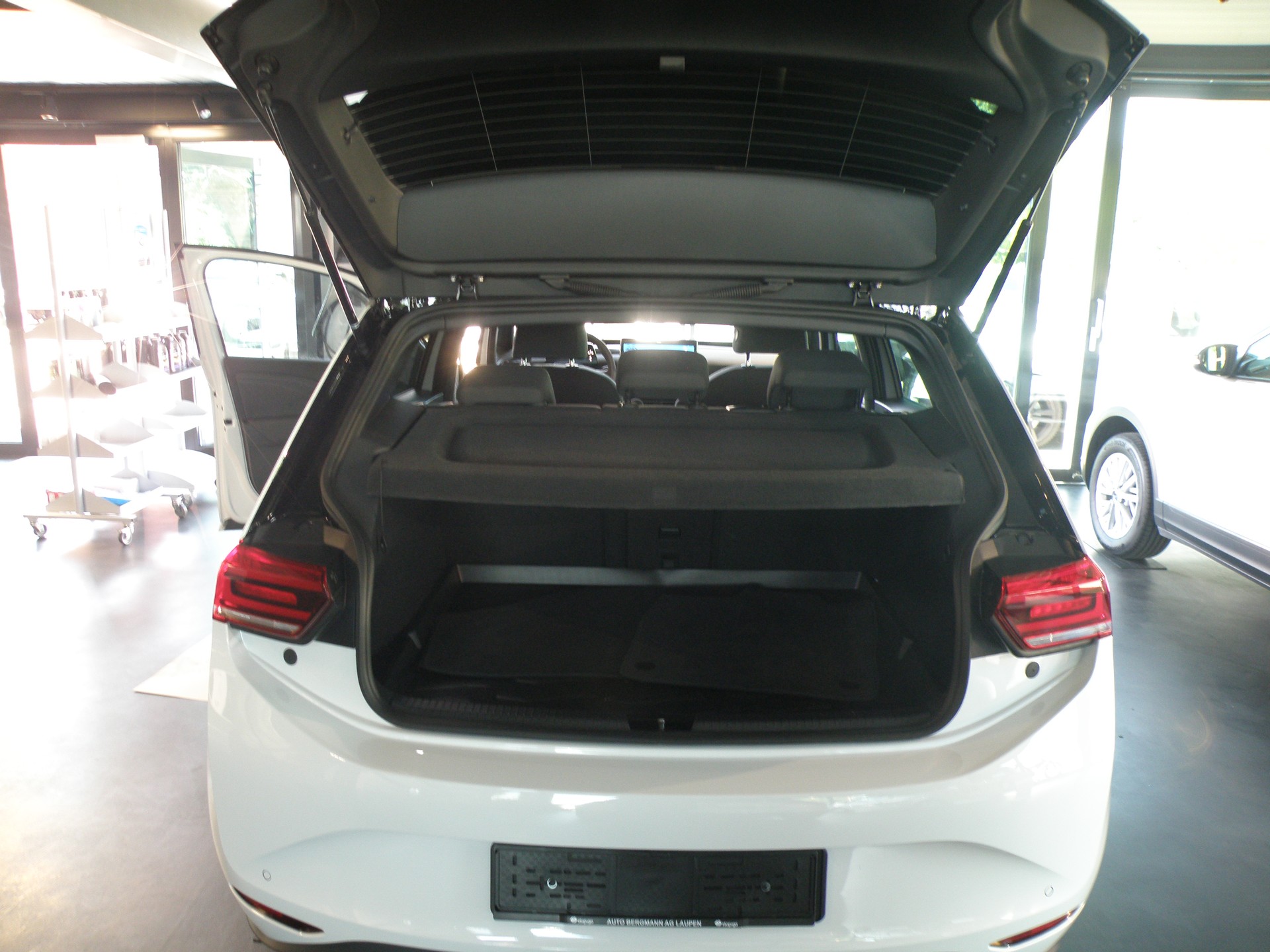 VW ID.3 Pro 59 kWh Pro United-showroom-element-3