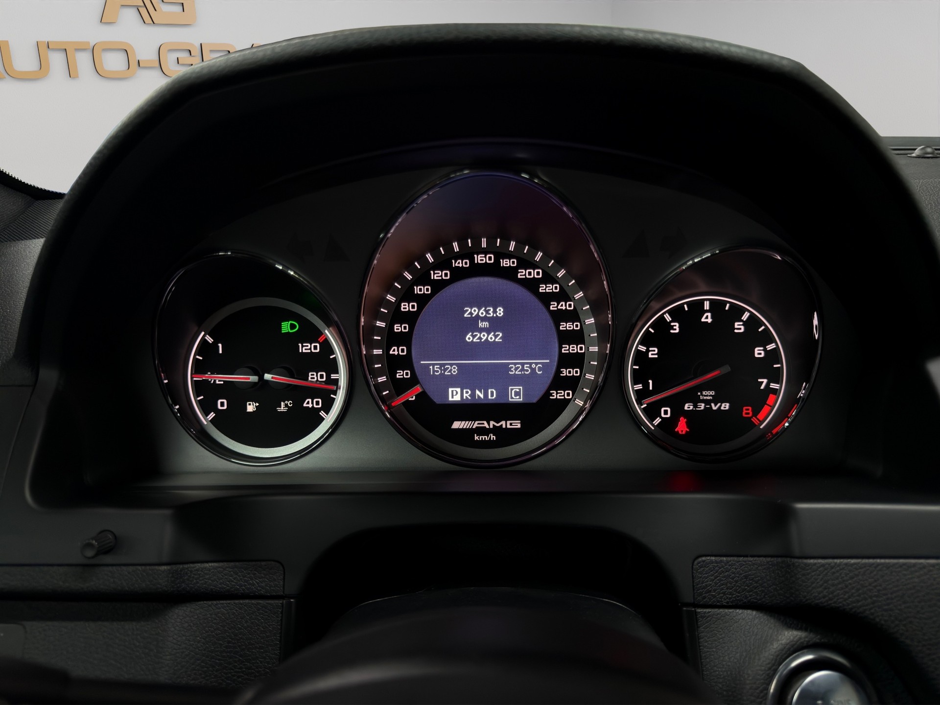 MERCEDES-BENZ C 63 AMG Avantgarde 7G-Tronic-image-18