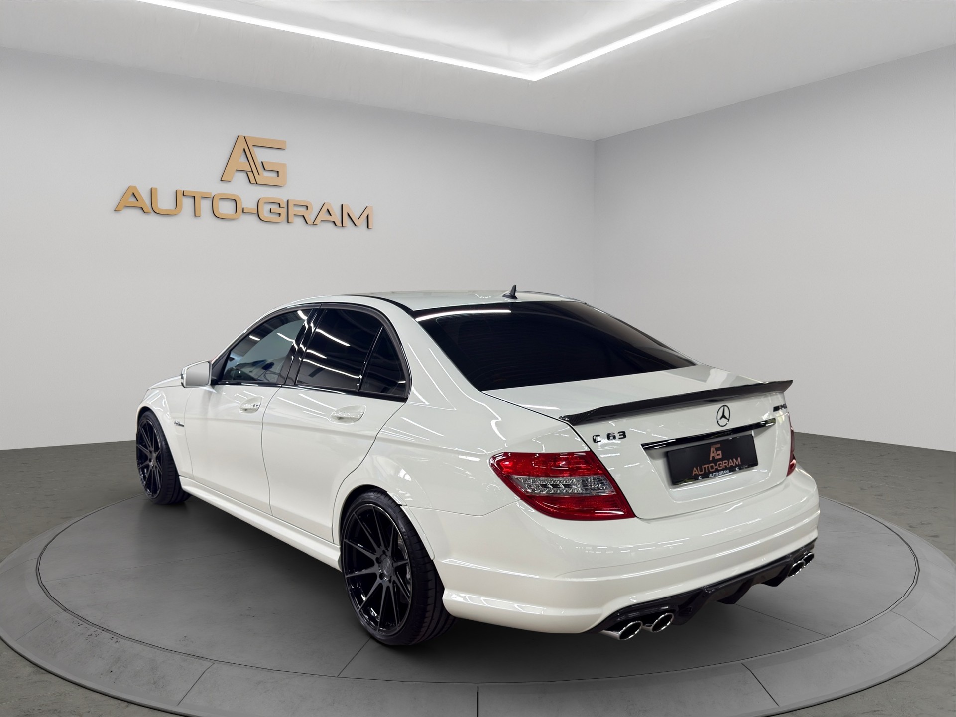 MERCEDES-BENZ C 63 AMG Avantgarde 7G-Tronic-image-2