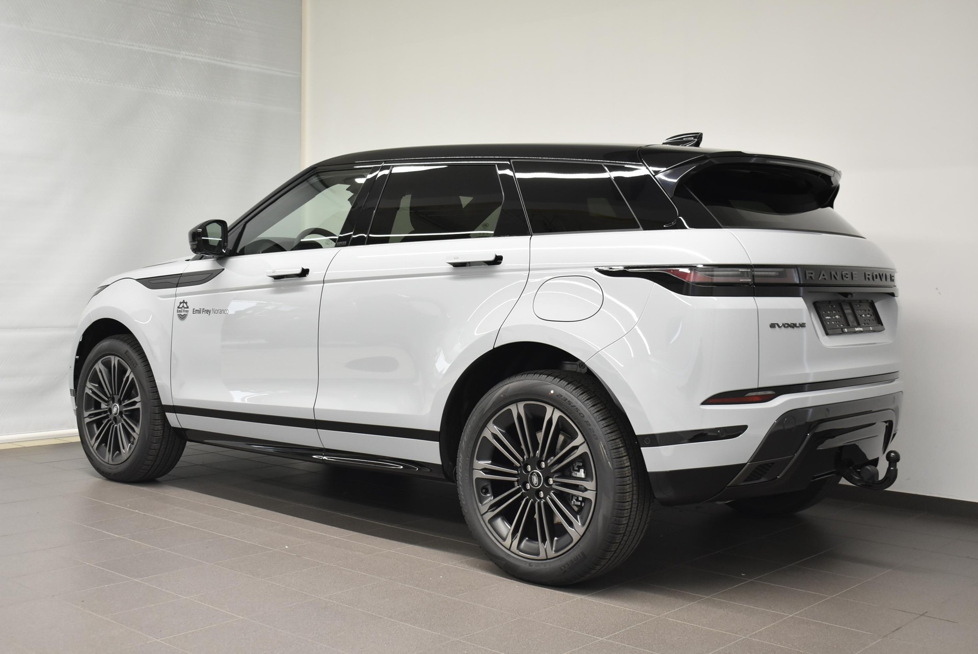 LAND ROVER Range Rover Evoque 1.5 T 270e Dynamic SE-image-3