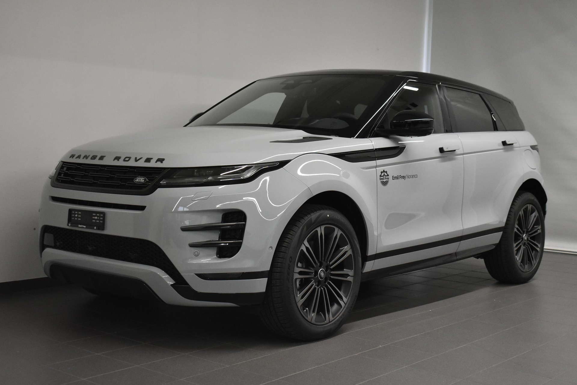 LAND ROVER Range Rover Evoque 1.5 T 270e Dynamic SE-image-1