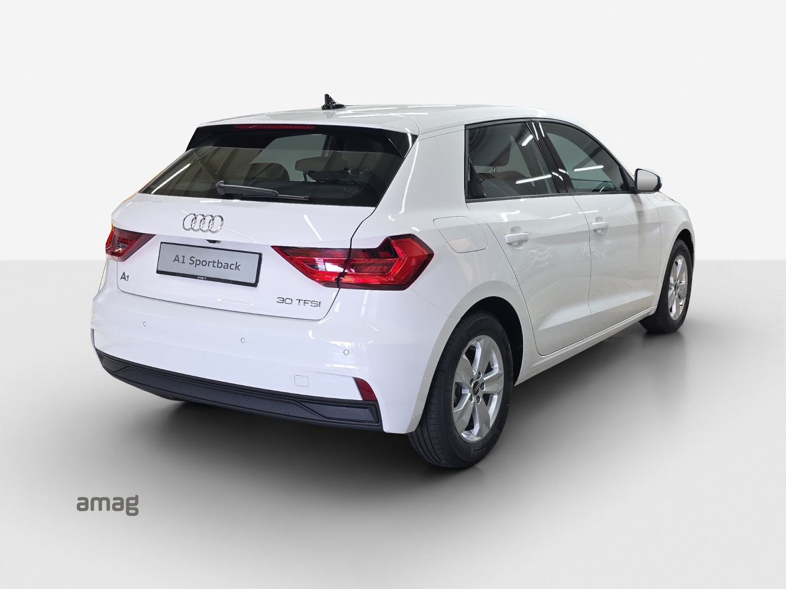 AUDI A1 Sportback 30 TFSI Attraction S-tronic-image-4
