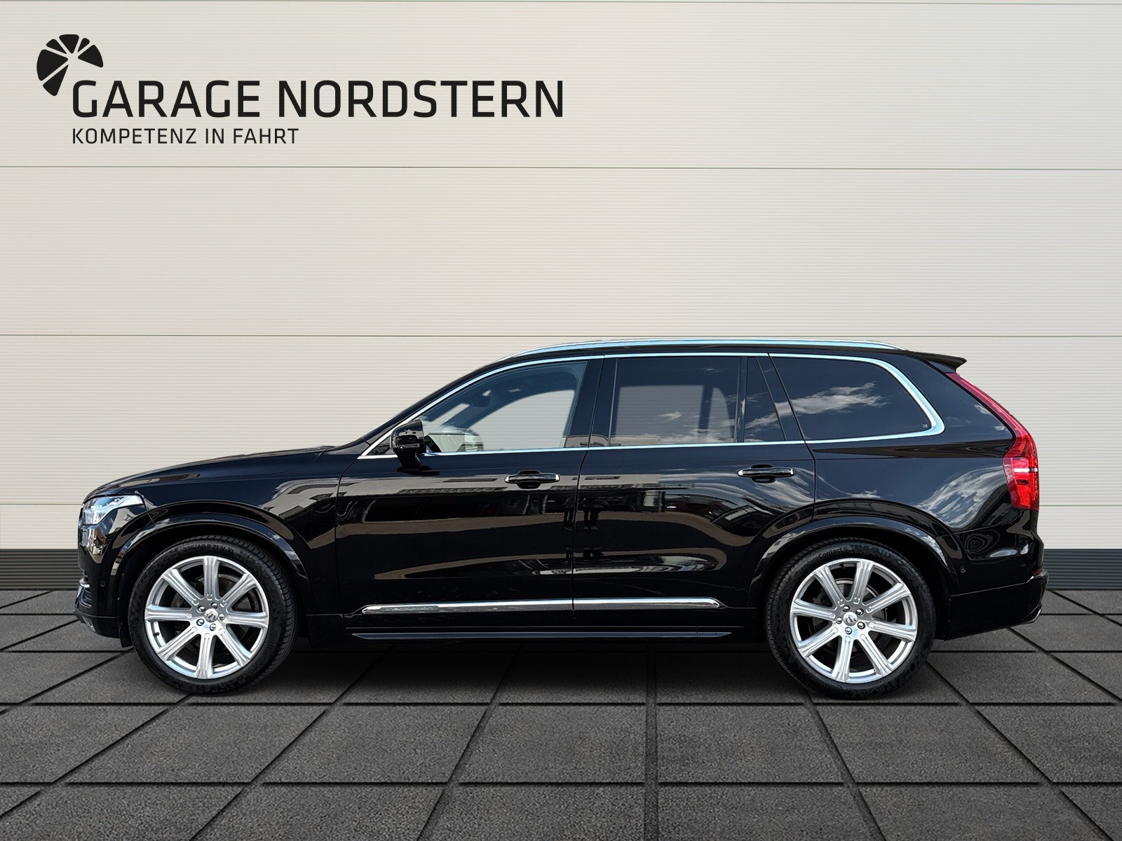 VOLVO XC90 2.0 T6 Inscription 7P. AWD-image-1
