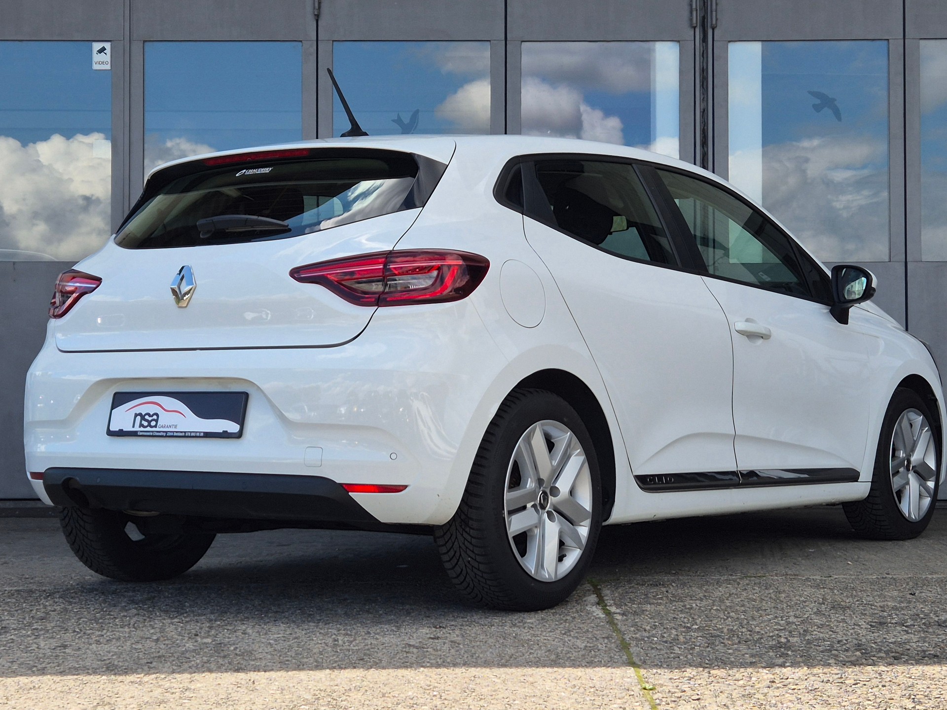 RENAULT Clio 1.0 Business-image-5
