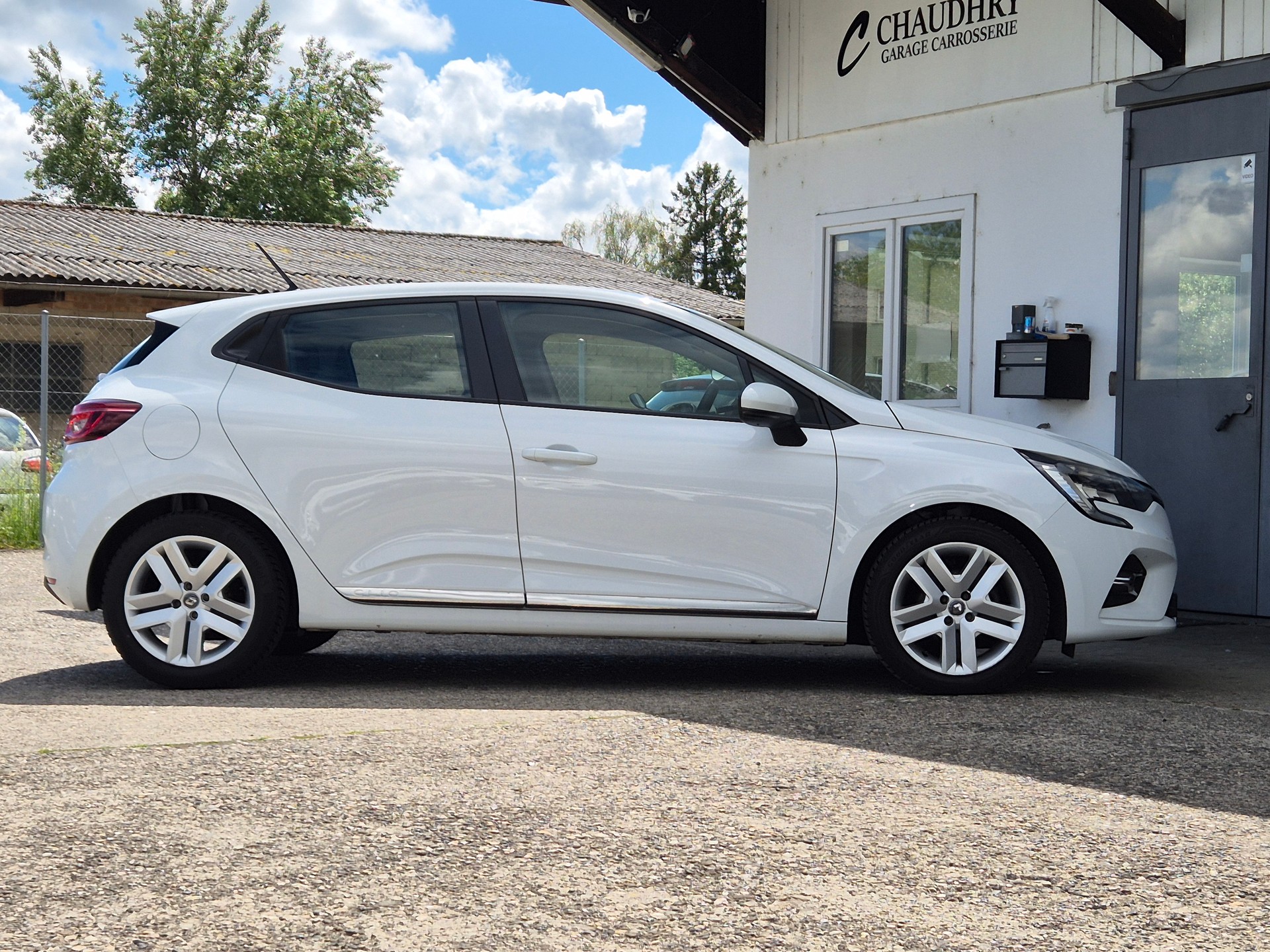 RENAULT Clio 1.0 Business-image-4