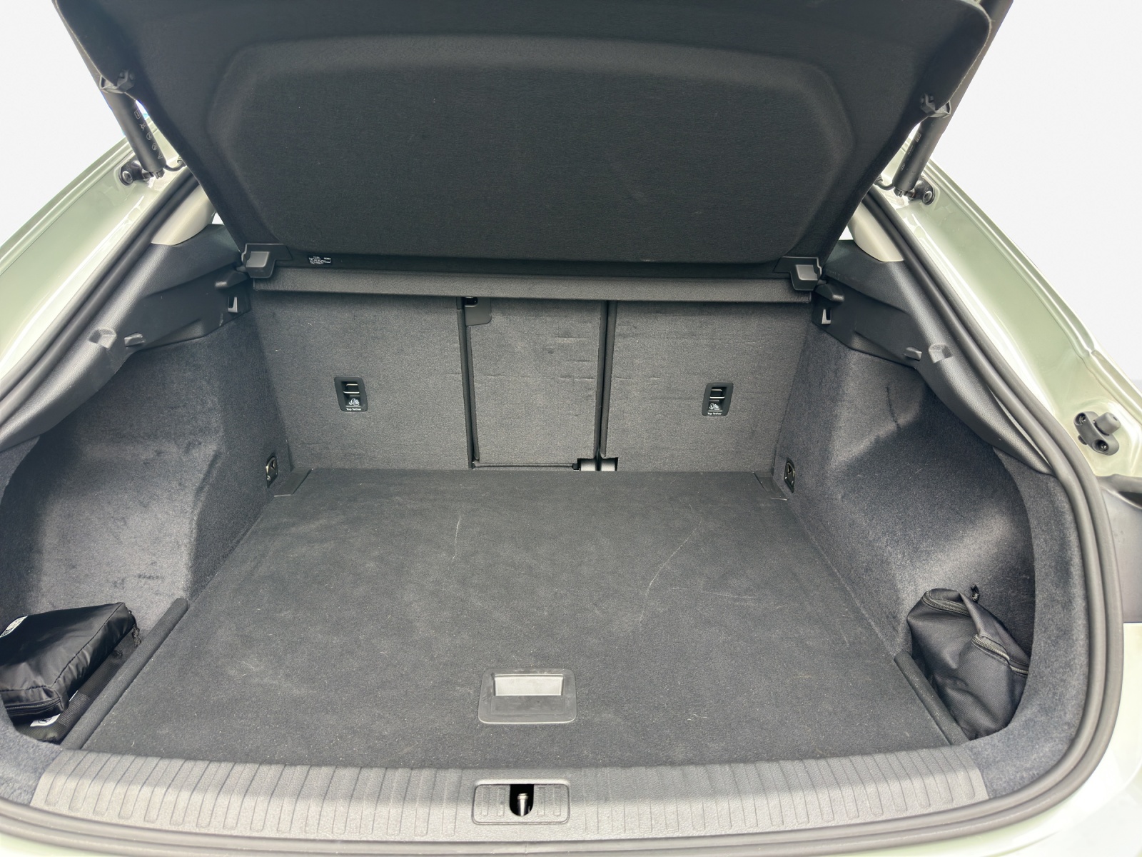 AUDI Q3 Sportback 35 TFSI Attraction S-tronic-image-12