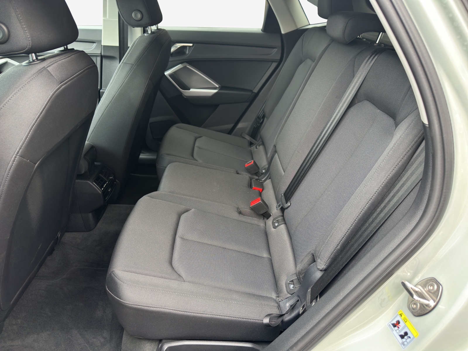 AUDI Q3 Sportback 35 TFSI Attraction S-tronic-image-11