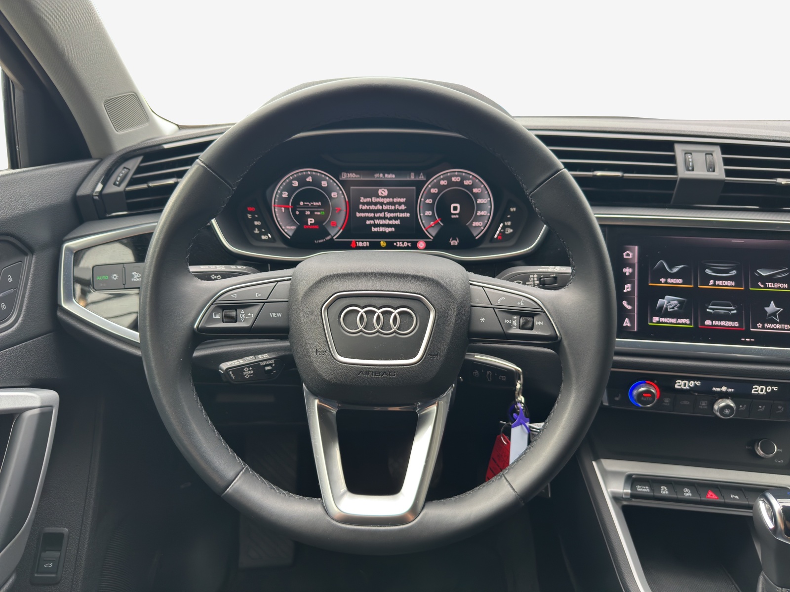 AUDI Q3 Sportback 35 TFSI Attraction S-tronic-image-9