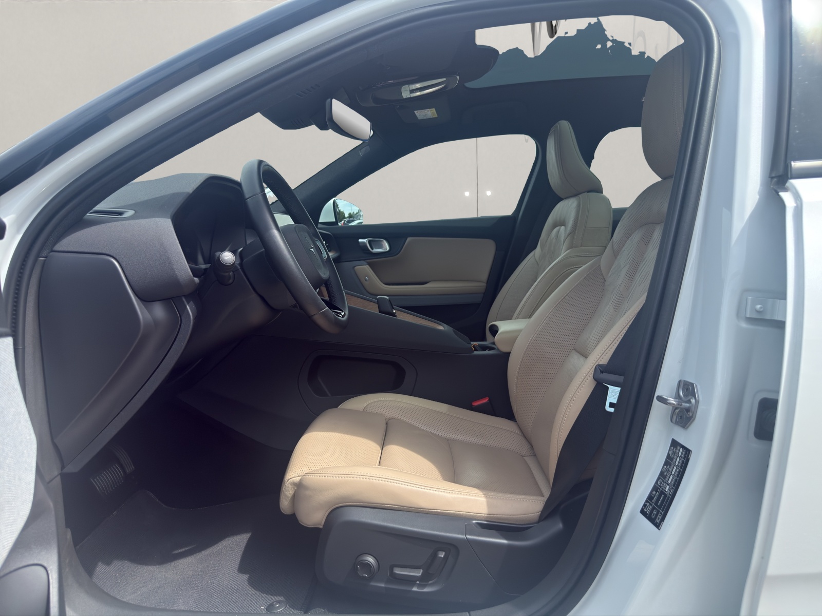 POLESTAR 2 Long Range Dual Motor-image-8