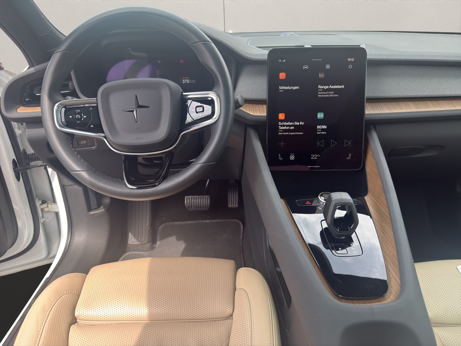 POLESTAR 2 Long Range Dual Motor-image-12