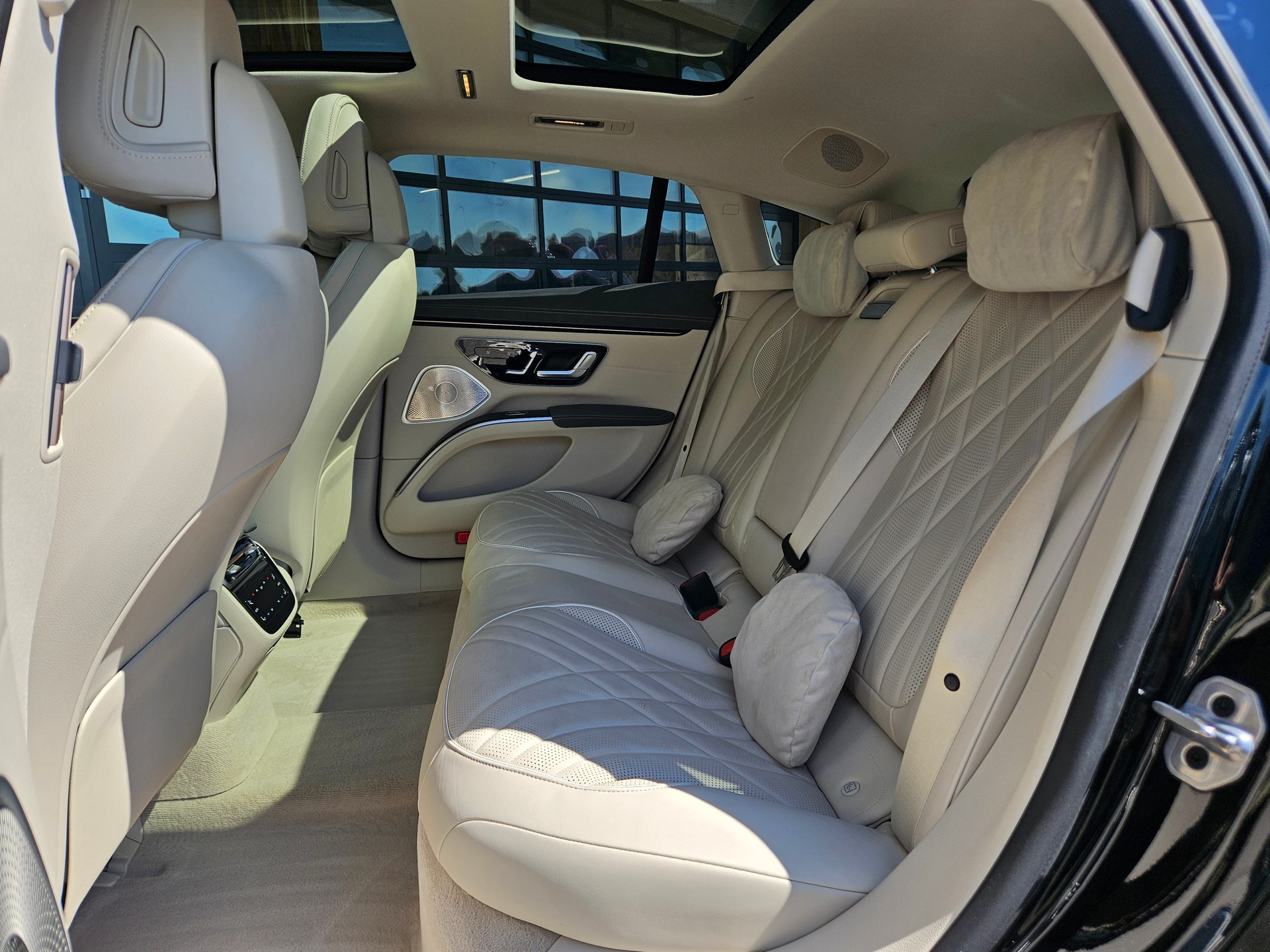 MERCEDES-BENZ EQS 580 4Matic Edition 1 Premium-Plus-Paket-image-13