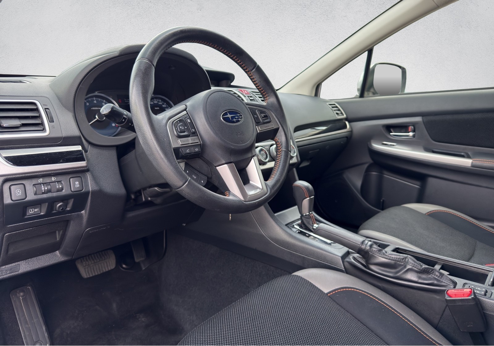 SUBARU XV 2.0 Swiss Two AWD CVT-image-12