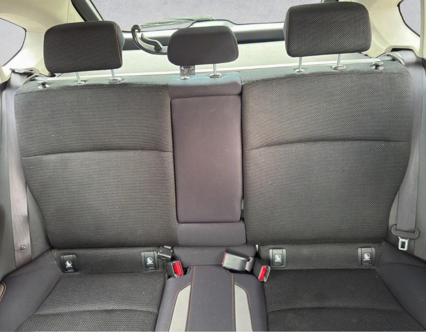 SUBARU XV 2.0 Swiss Two AWD CVT-image-14