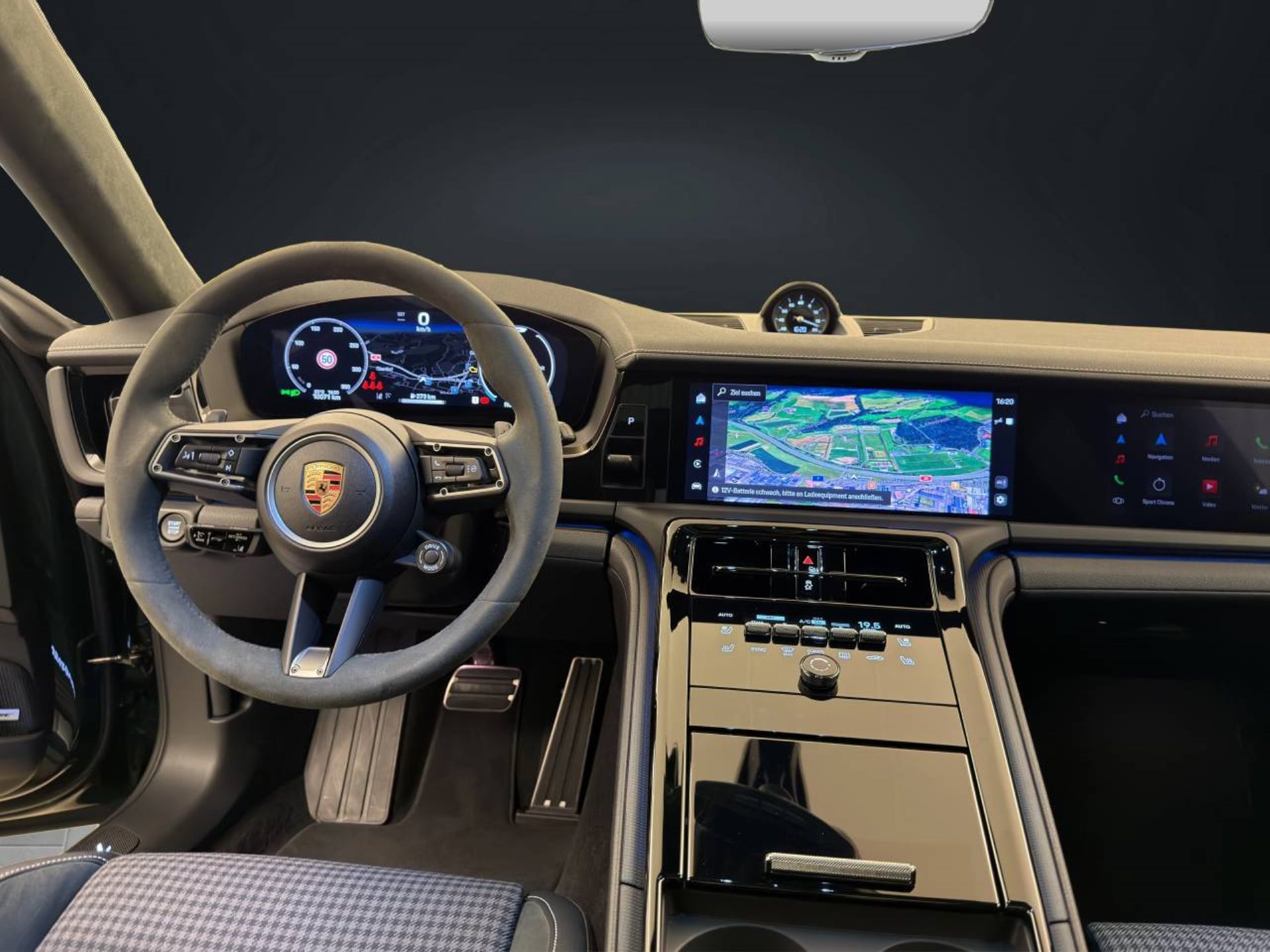 PORSCHE Panamera GTS-image-20