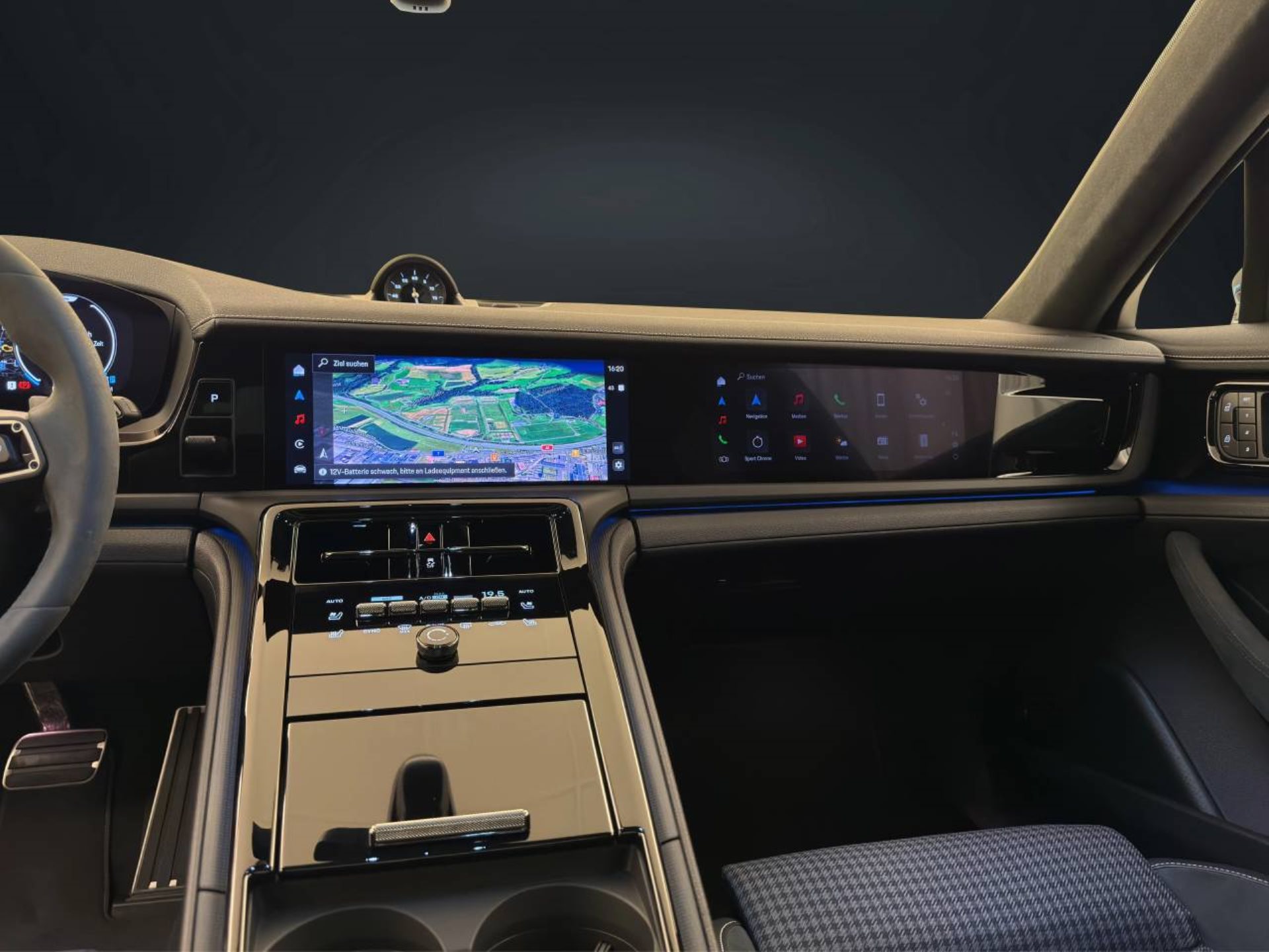 PORSCHE Panamera GTS-image-16