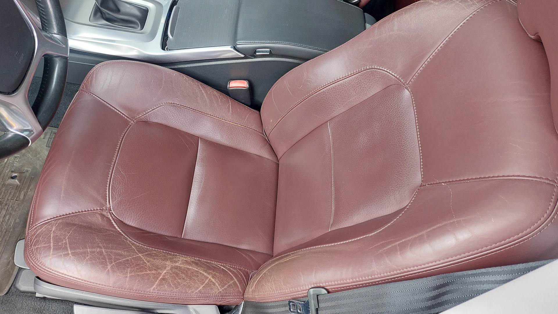 VOLVO V70 D2 Momentum-image-10