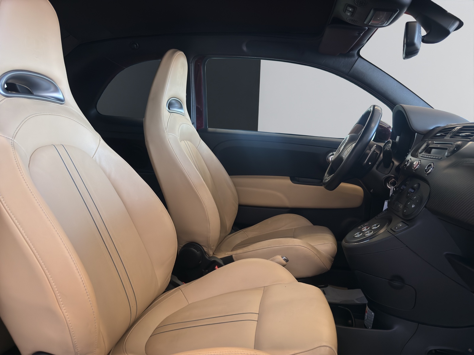 FIAT 695C 1.4 16V Turbo Abarth Edizione Maserati-image-17