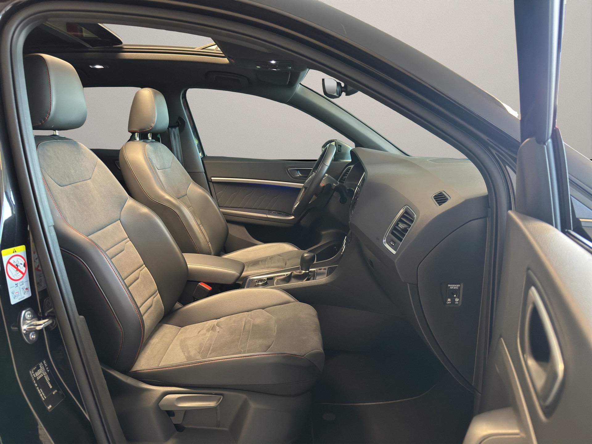 SEAT Ateca 2.0 TDI CR Hola FR DSG 4Drive-image-9
