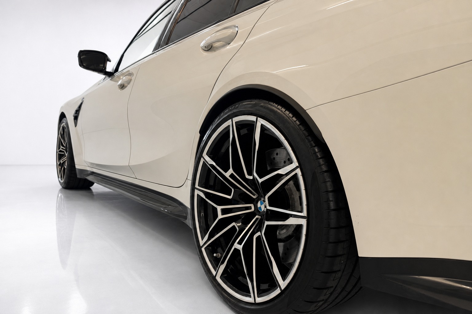 BMW M3 Competition LCI2 M-Steptronic-image-13