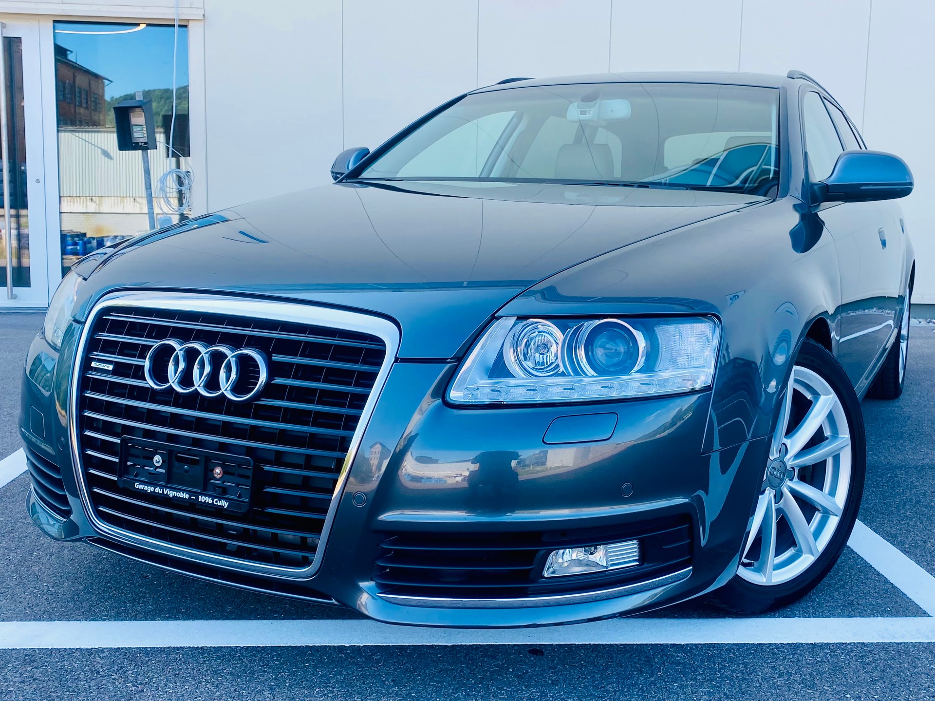 AUDI A6 Avant 3.0 V6 TDI quattro tiptronic-image-1