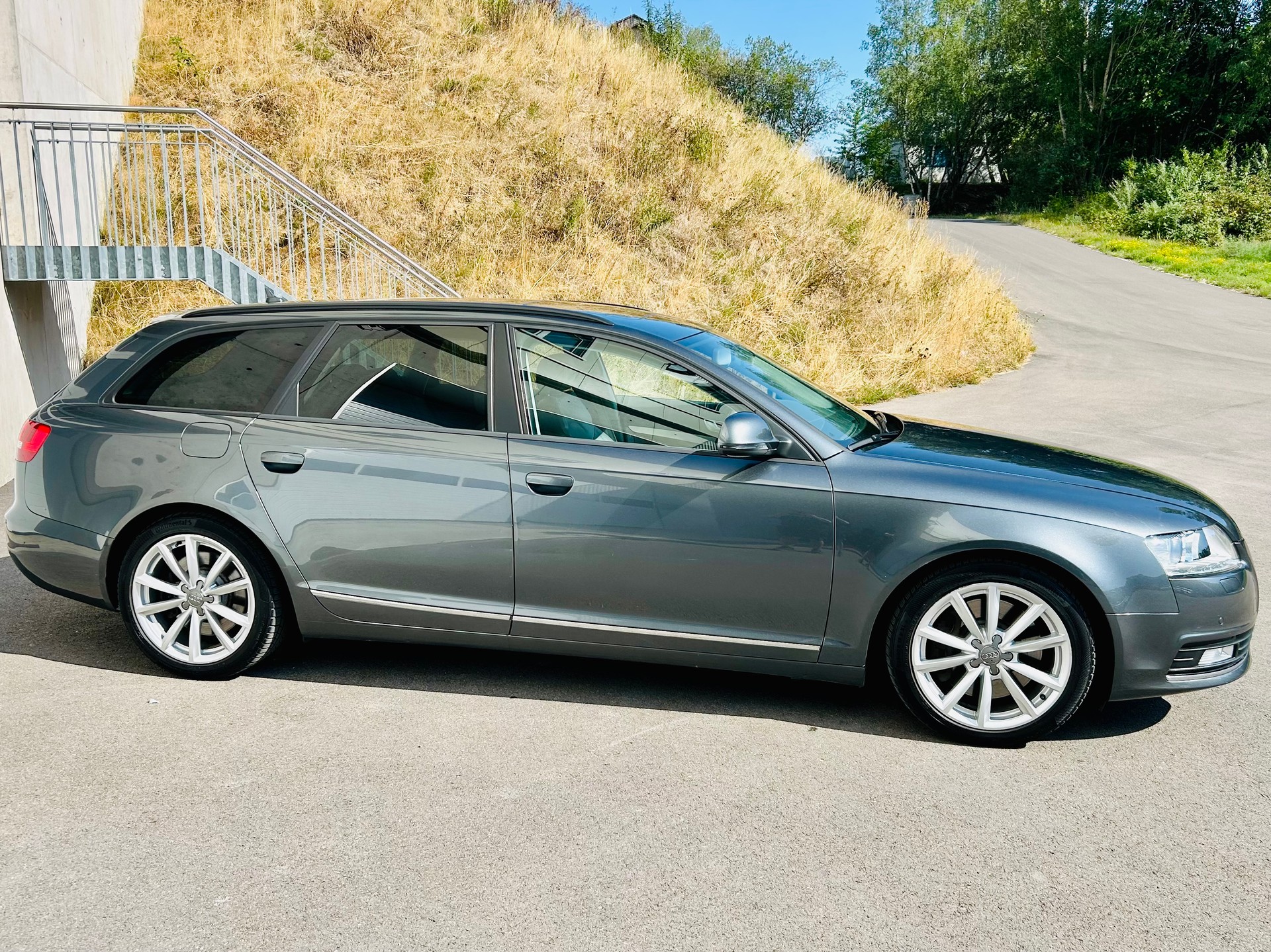 AUDI A6 Avant 3.0 V6 TDI quattro tiptronic-image-8