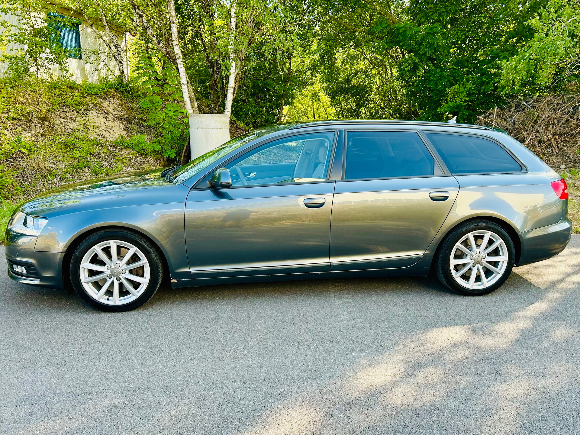 AUDI A6 Avant 3.0 V6 TDI quattro tiptronic-image-4