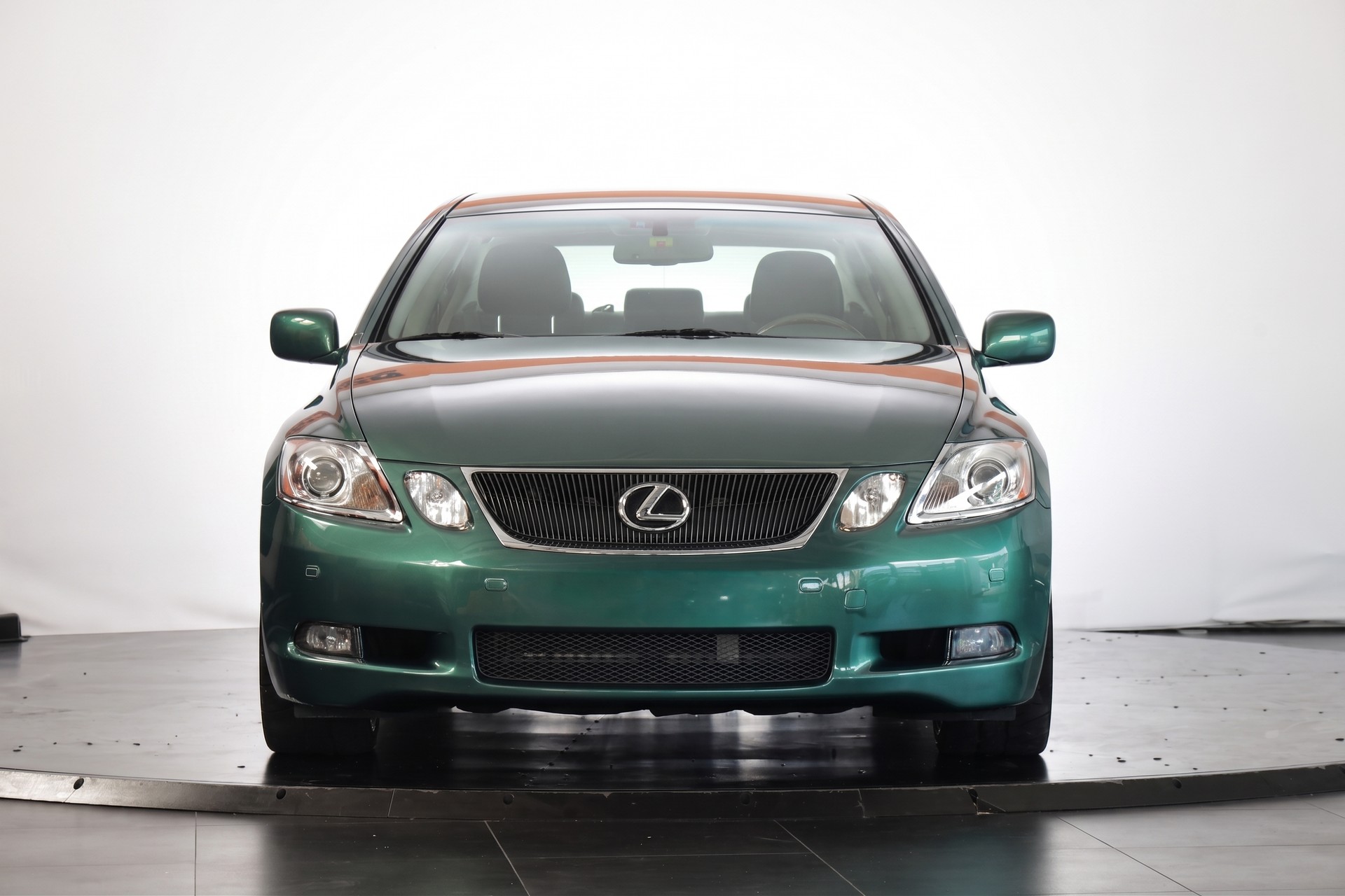 LEXUS GS 450h Automatic-showroom-element-1