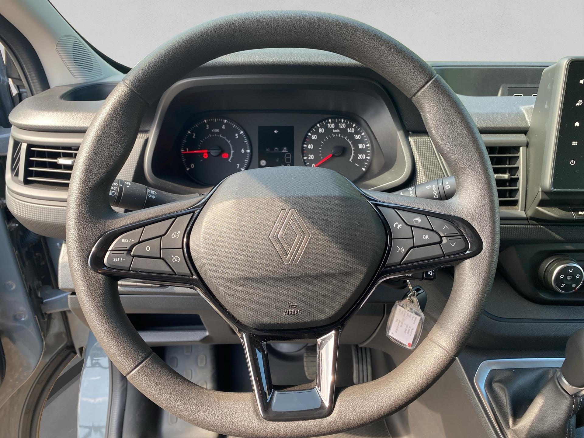 RENAULT Trafic Blue dCi 150 Grand Passenger Evolution EDC-image-9